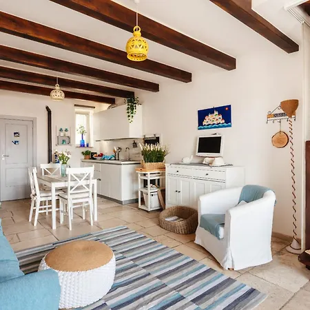 Boutique Con Piscina Privata Locorotondo